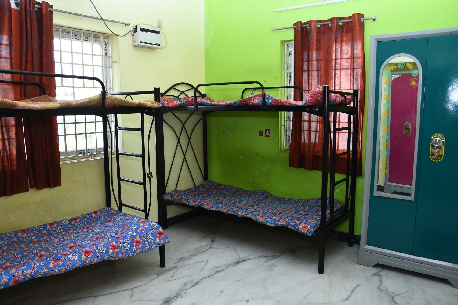 Hostel Rooms